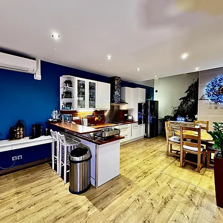 250m2 - 8mn Walking Distance Palais Festivals And Daire *
