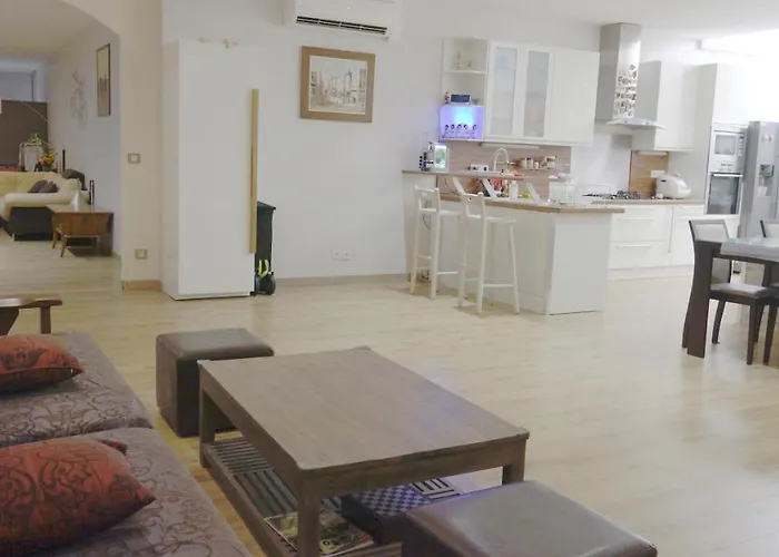 250m2 - 8mn Walking Distance Palais Festivals And
