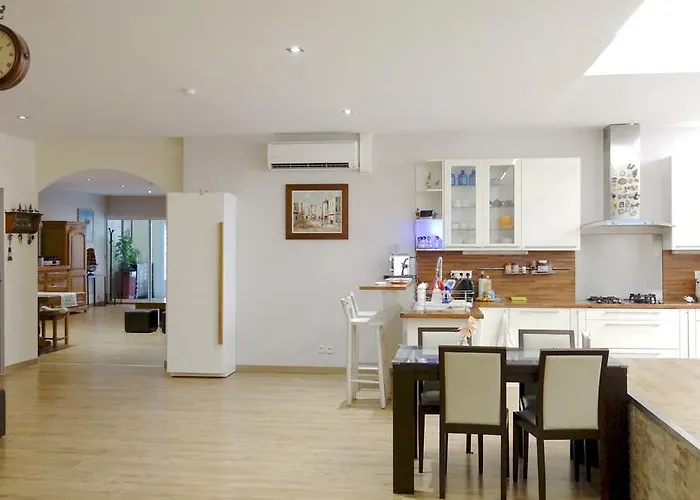 250m2 - 8mn Walking Distance Palais Festivals&beach Apartment *